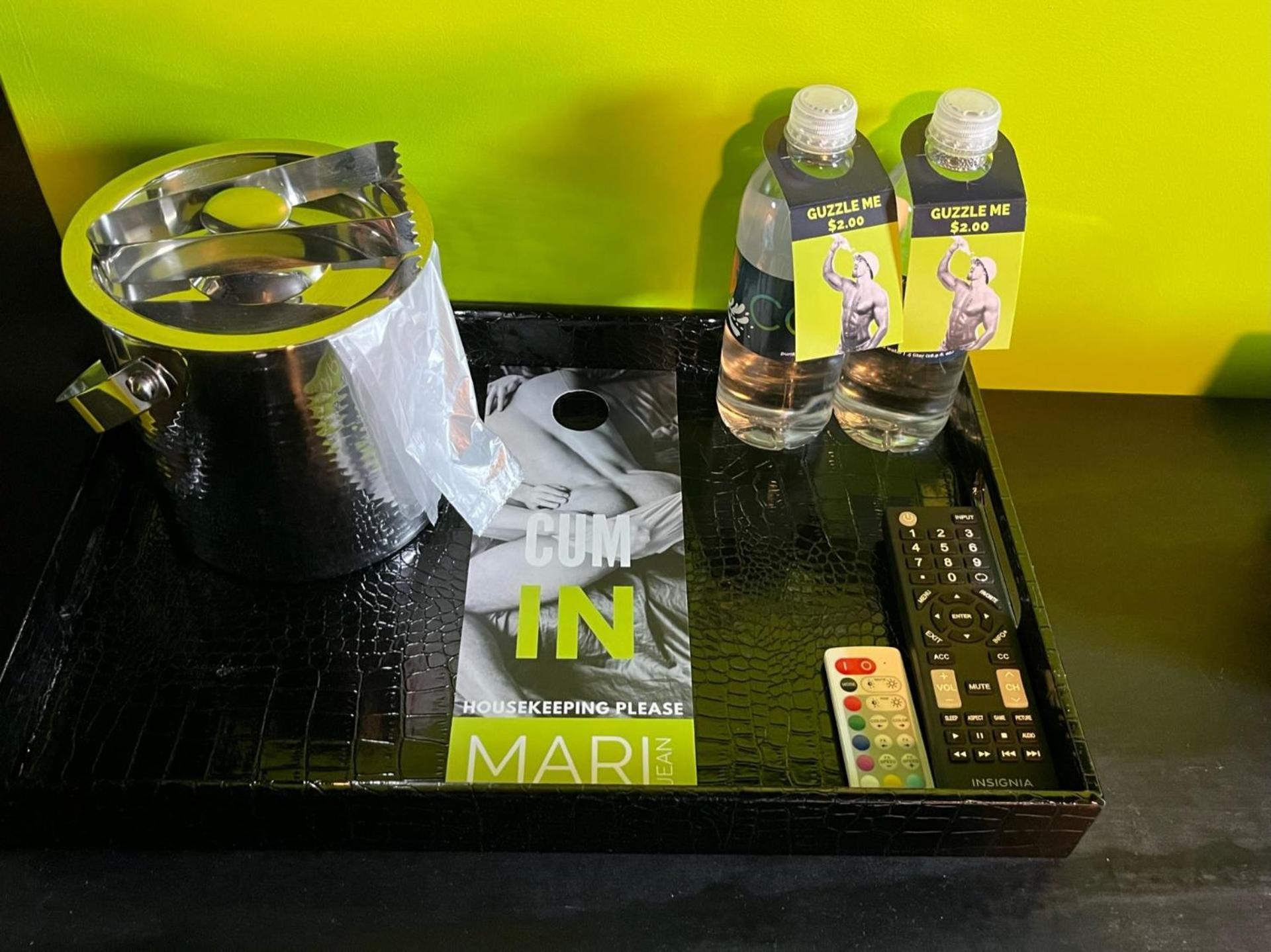 Mari Jean Hotel - All Adults Welcome 세인트피터즈버그 외부 사진